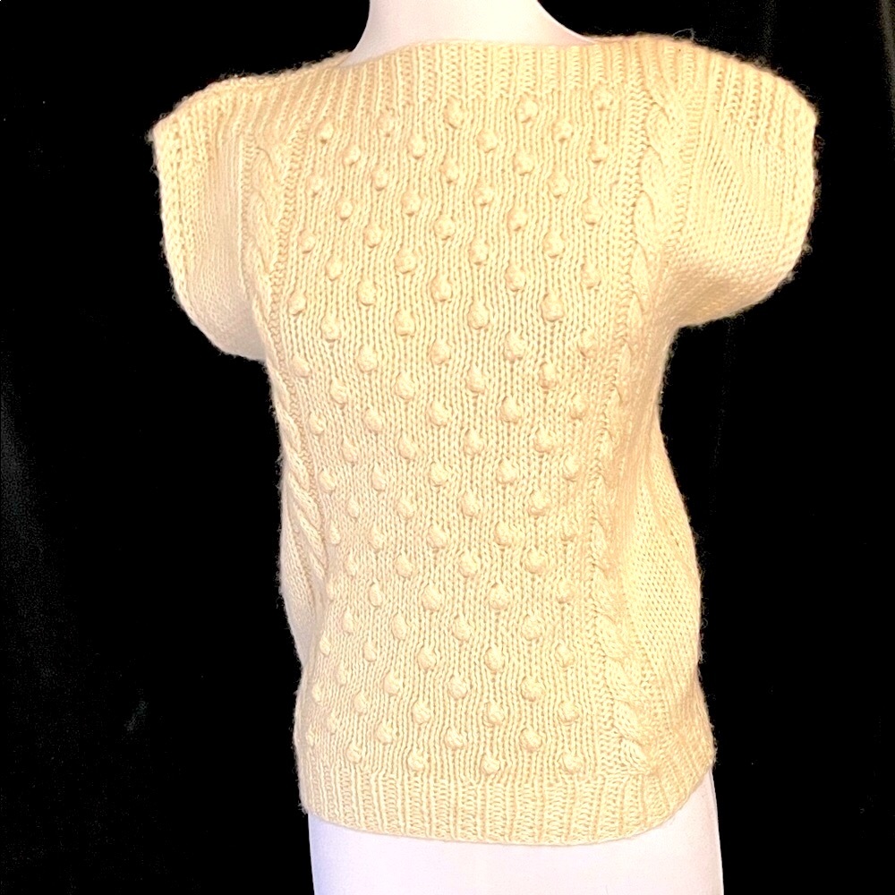 Women’s VINTAGE EUC Cozy Cream Cable Knit Sweater Sz S MADE IN ITALY 100% Wool